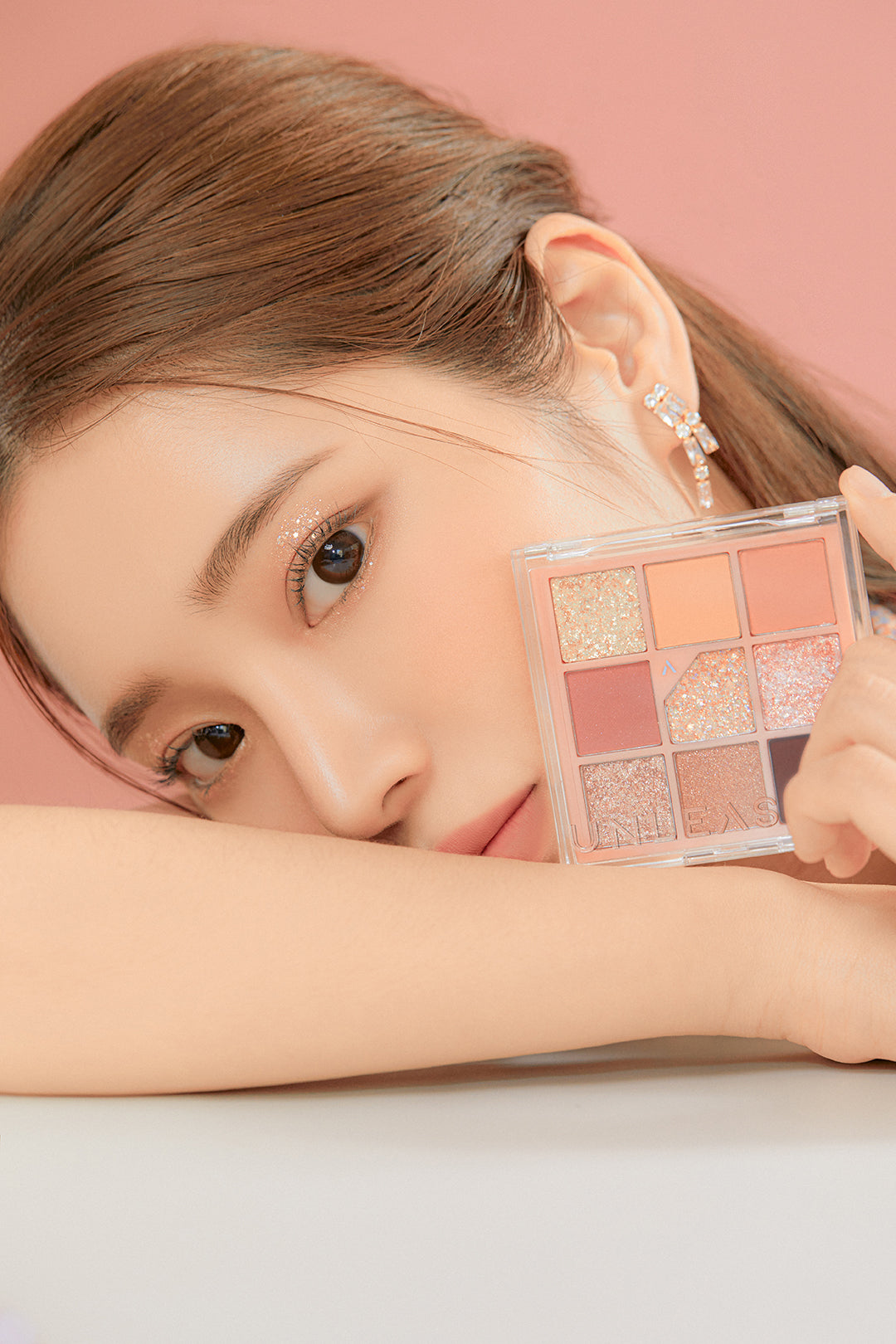 UNLEASHIA | Glitterpedia Eye Palette - 3 All of Coralpink - 6,6g