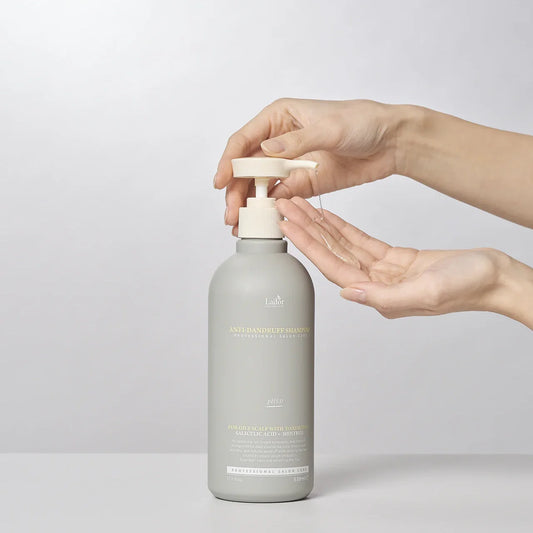 LADOR | Anti-Dandruff Shampoo 530ml